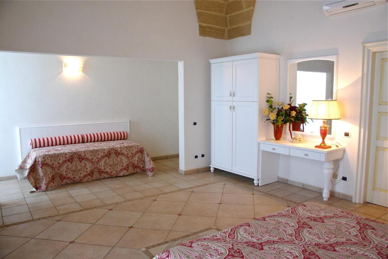 Beautiful Property In The Heart Of Gallipoli Exterior photo